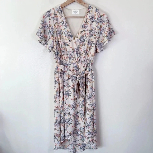 Sienna  Sky Floral Wrap Short Sleeve Dress - Picture 5 of 15